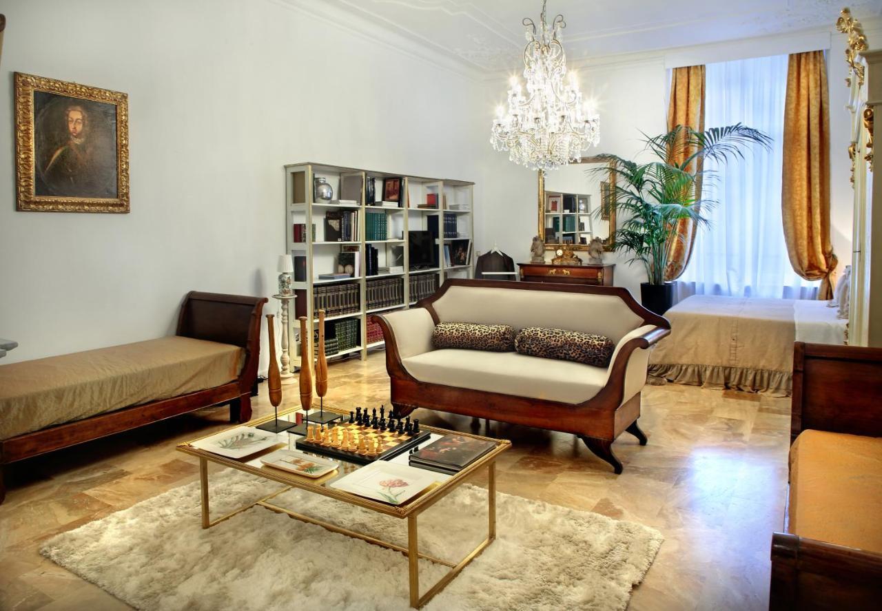 פאביה Arnaboldi Palace מראה חיצוני תמונה